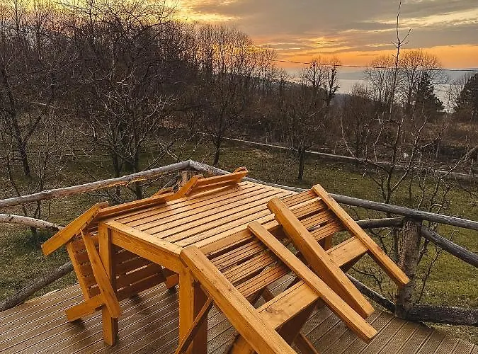 Dome אוהל מפואר