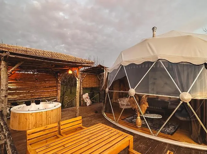 אוהל מפואר Dome