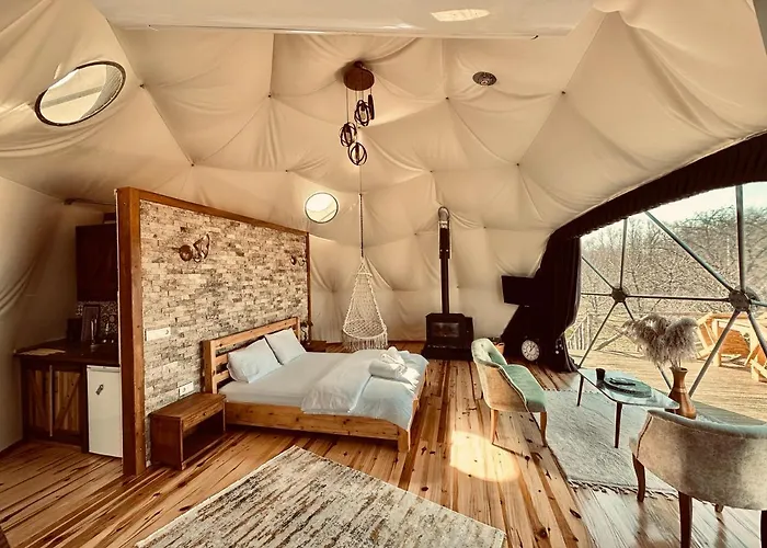 Dome אוהל מפואר *